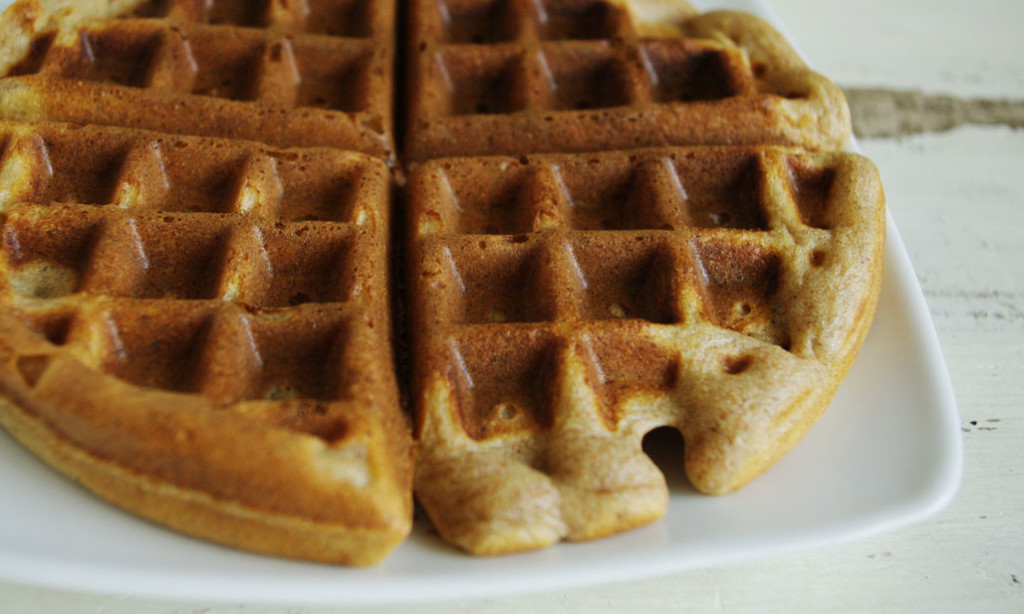 spelt-ricotta-waffle